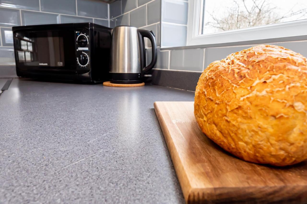 Shirley House 3, Guest House, Self Catering, Self Check In With Smart Locks, Use Of Fully Equipped Kitchen, Close To City Centre, Ideal For Longer Stays, Walking Distance To Bat, 20 Min Drive To Fawley Refinery, Excellent Transport Links Southampton Buitenkant foto
