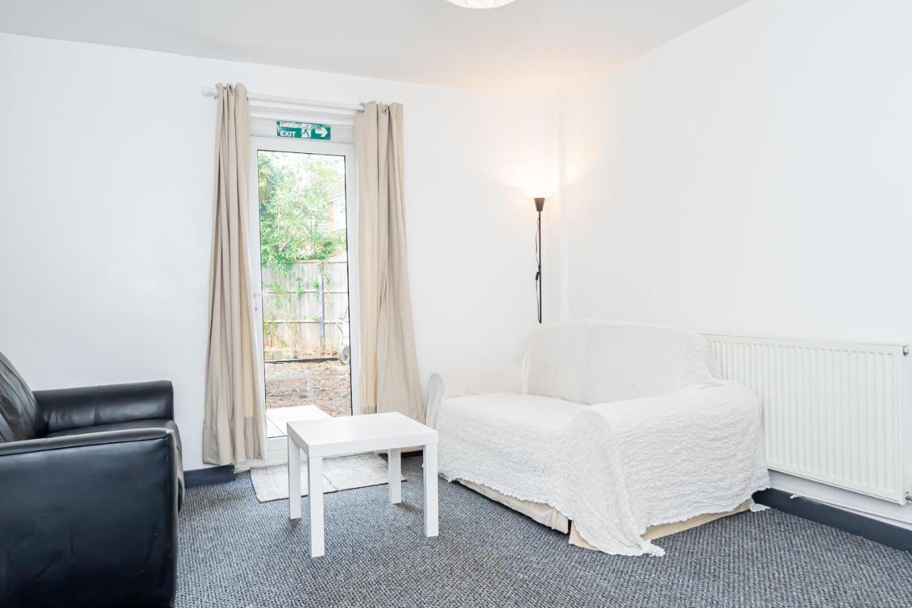 Shirley House 3, Guest House, Self Catering, Self Check In With Smart Locks, Use Of Fully Equipped Kitchen, Close To City Centre, Ideal For Longer Stays, Walking Distance To Bat, 20 Min Drive To Fawley Refinery, Excellent Transport Links Southampton Buitenkant foto