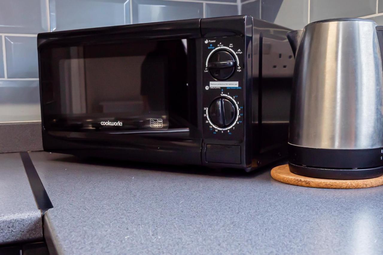Shirley House 3, Guest House, Self Catering, Self Check In With Smart Locks, Use Of Fully Equipped Kitchen, Close To City Centre, Ideal For Longer Stays, Walking Distance To Bat, 20 Min Drive To Fawley Refinery, Excellent Transport Links Southampton Buitenkant foto